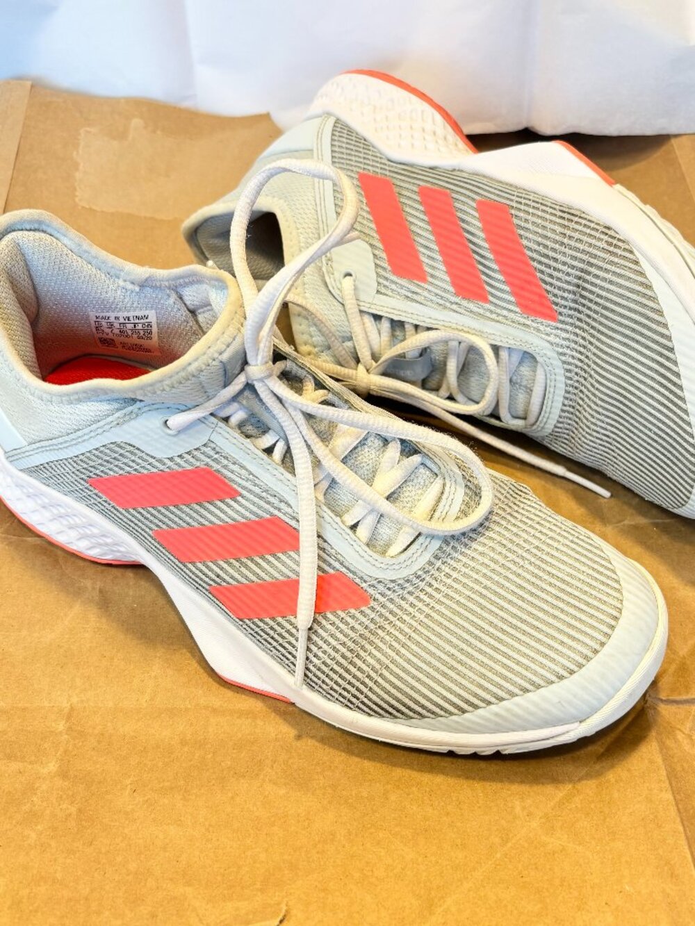 adidas Adizero Club women's gym tennis shoes baby blue neon pink | size 8.5